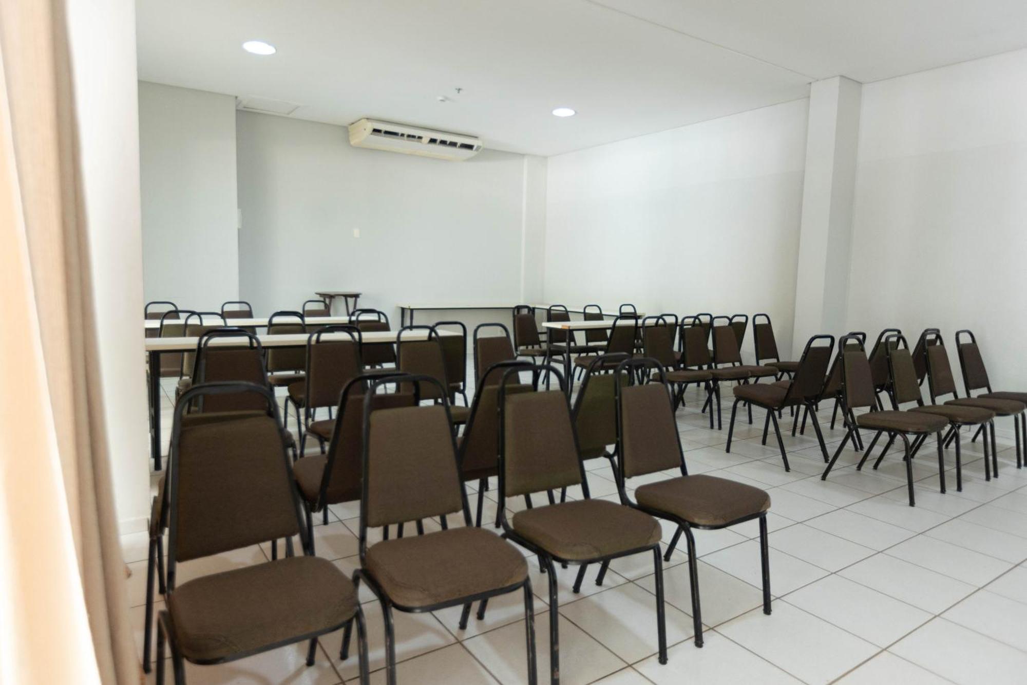 Várzea Grande Hits Pantanal Hotel Aeroporto מראה חיצוני תמונה