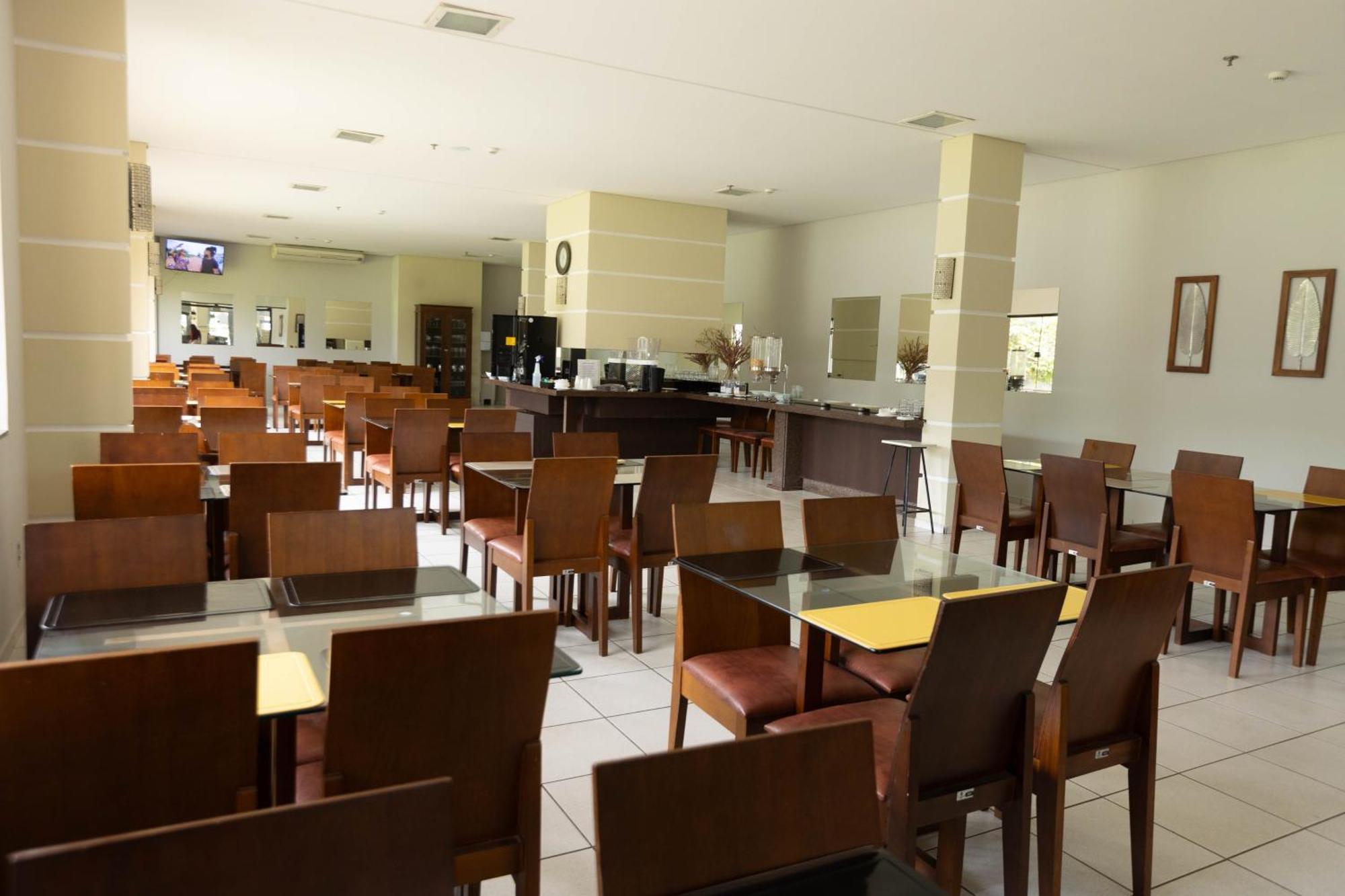 Várzea Grande Hits Pantanal Hotel Aeroporto מראה חיצוני תמונה